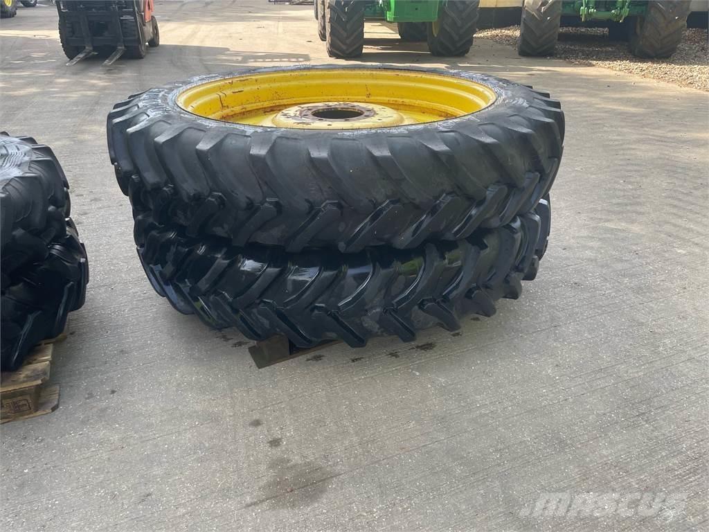  340/85R48 Gumiabroncsok, kerekek és felnik