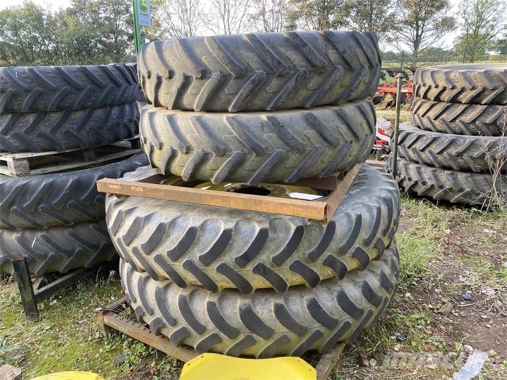  380/105R50 Gumiabroncsok, kerekek és felnik