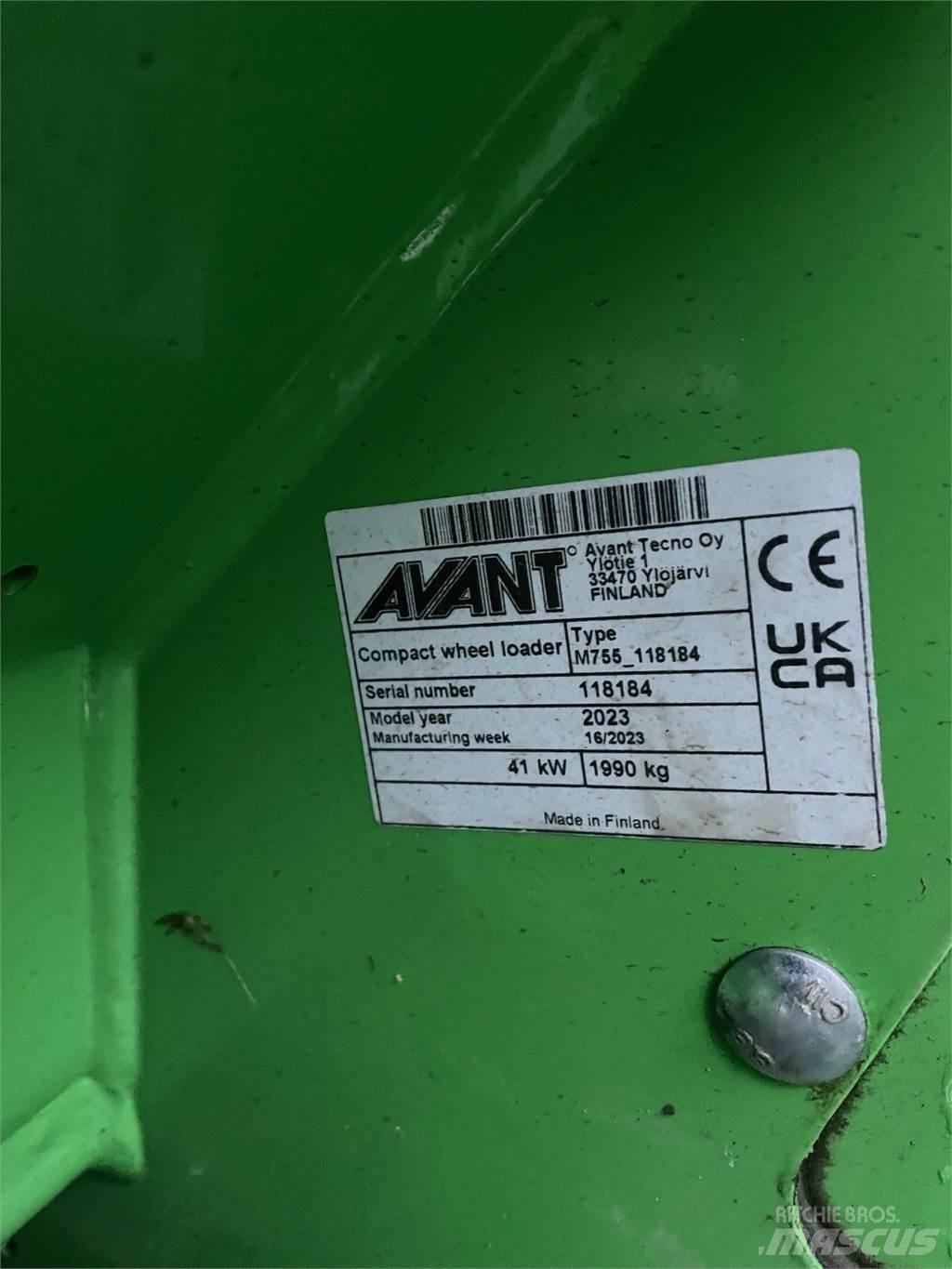 Avant AV 755I Gumikerekes homlokrakodók