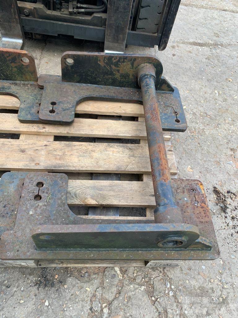  BRACKETS Egyéb mezőgazdasági gépek