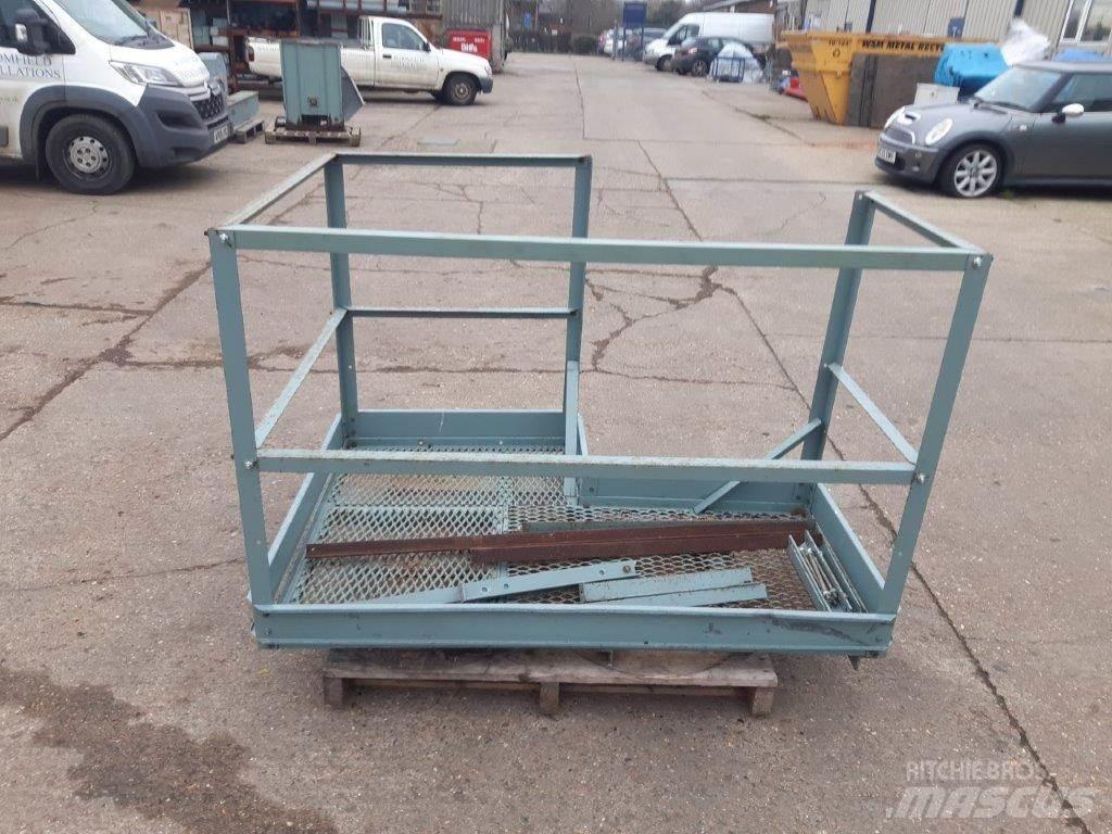  Carier ACCESS Egyéb felvonók és állványok