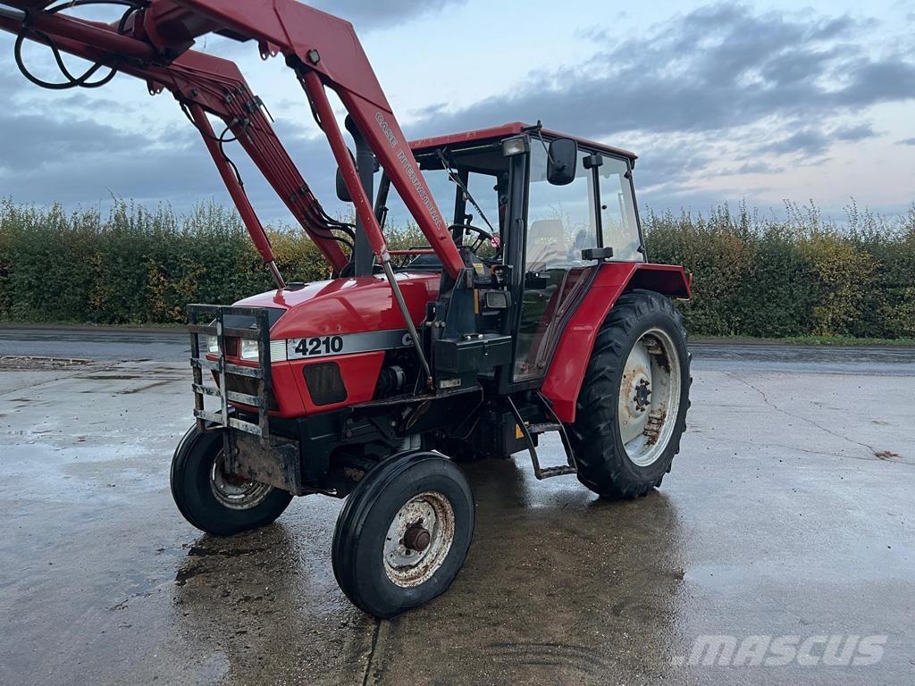 CASE 4210 Traktorok