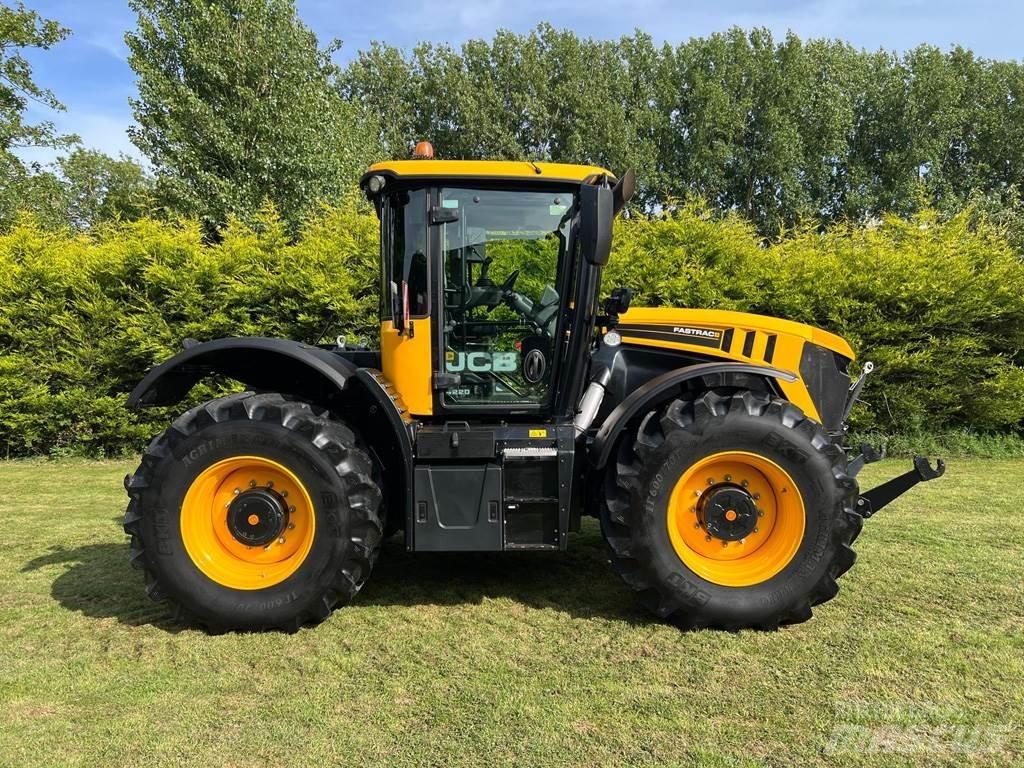 JCB 4220 FASTRAC Traktorok