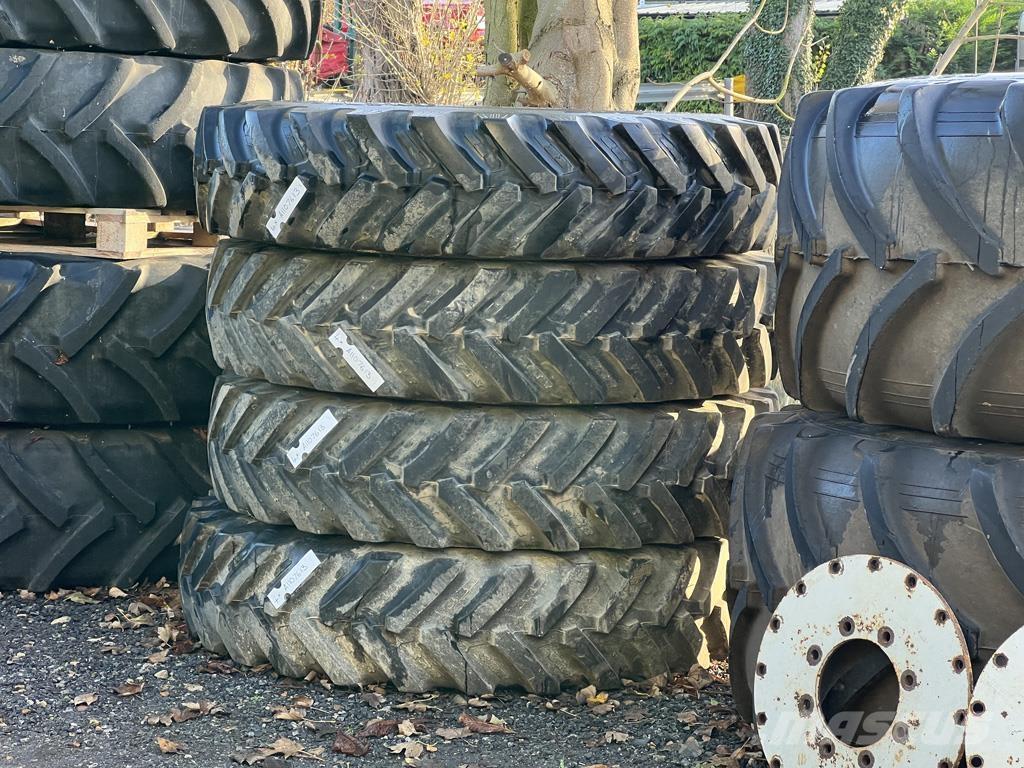 JCB BKT 380/85R38 Egyéb mezőgazdasági gépek