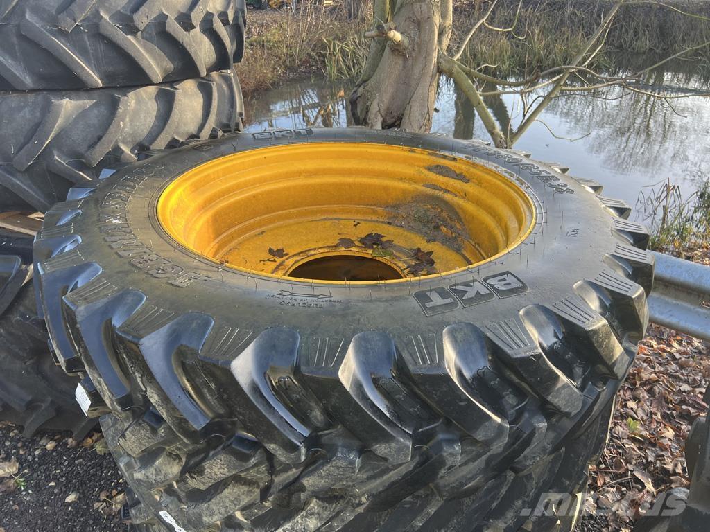 JCB BKT 380/85R38 Egyéb mezőgazdasági gépek