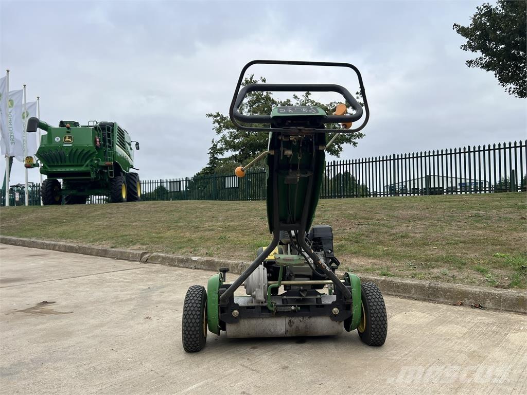 John Deere 220C Egyéb mezőgazdasági gépek