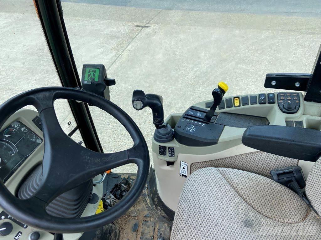 John Deere 3046R Kompakt traktorok
