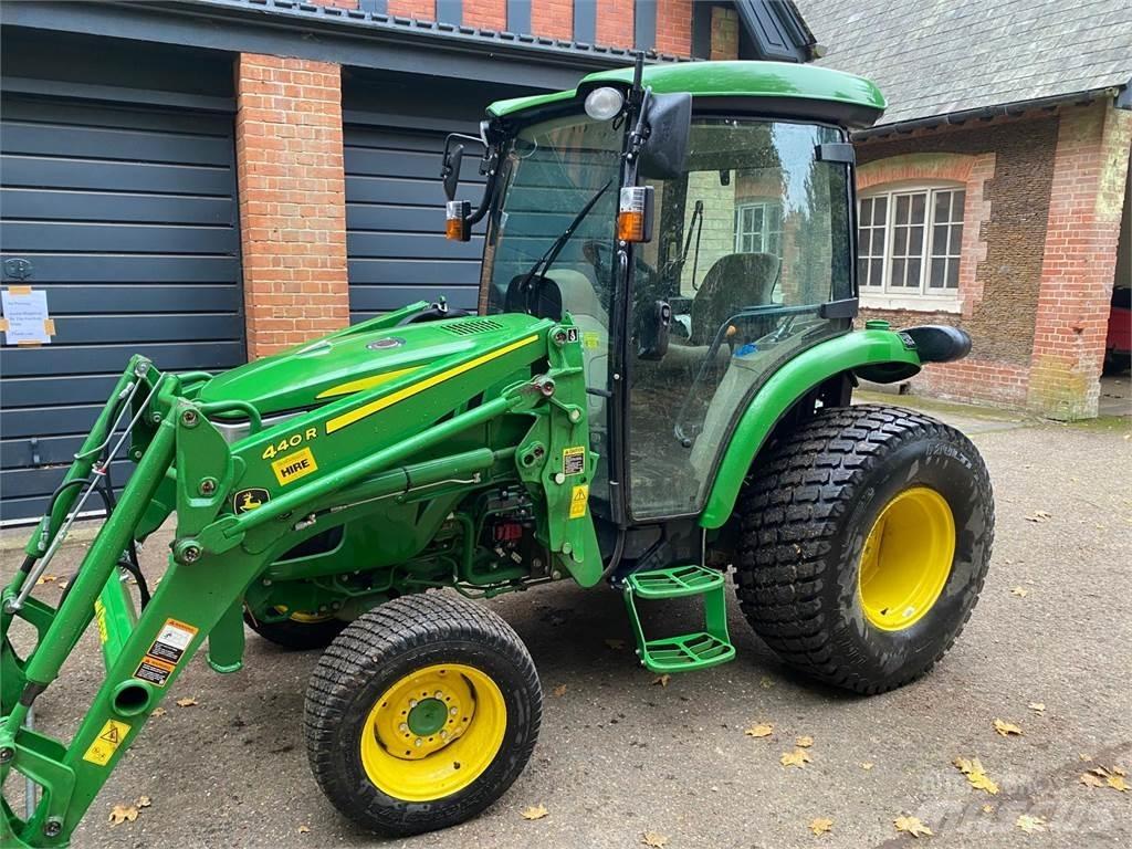John Deere 4066R Kompakt traktorok