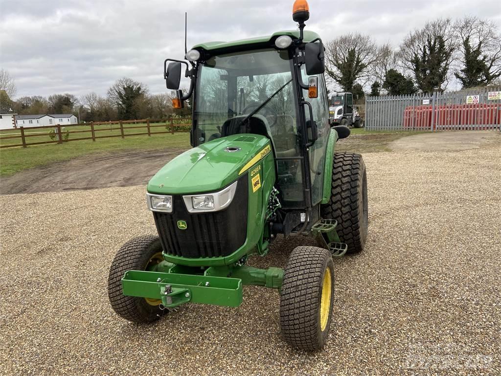 John Deere 4066R Kompakt traktorok
