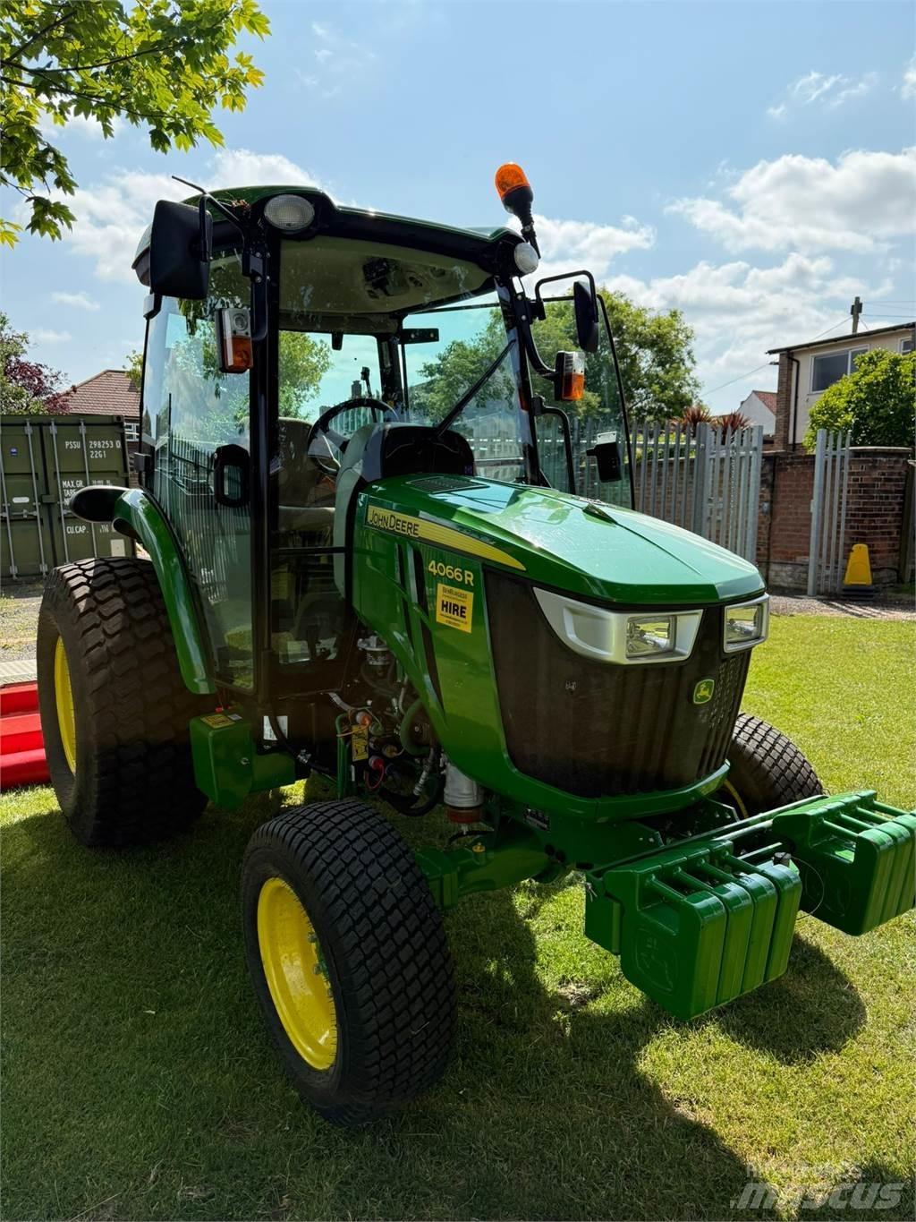 John Deere 4066R Kompakt traktorok