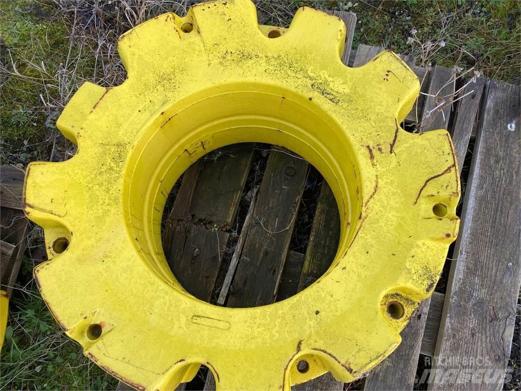 John Deere 600KG Gumiabroncsok, kerekek és felnik
