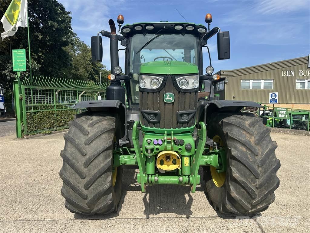 John Deere 6215R Traktorok