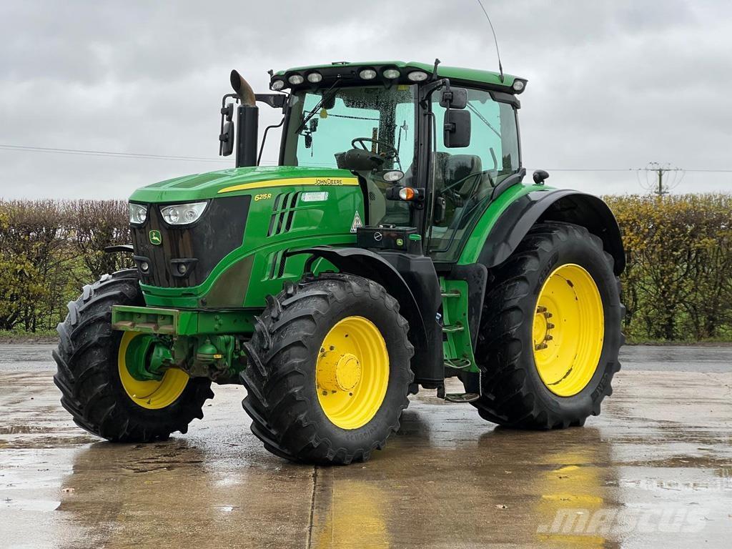 John Deere 6215R Traktorok