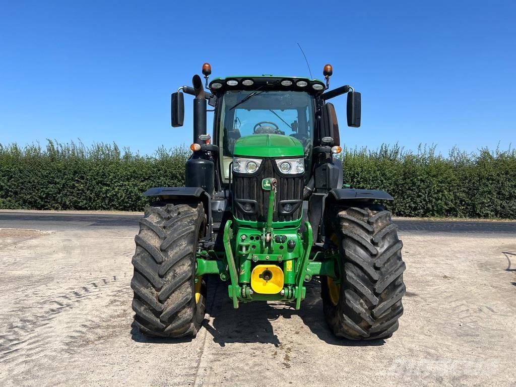 John Deere 6250R Traktorok