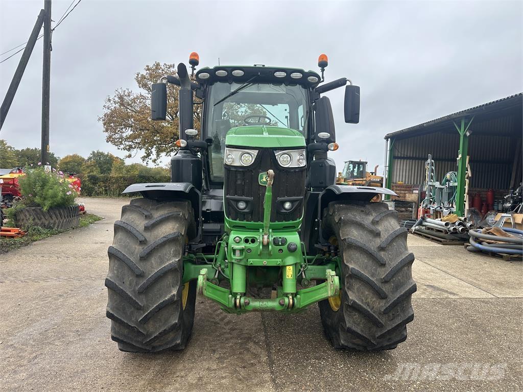 John Deere 6250R Traktorok