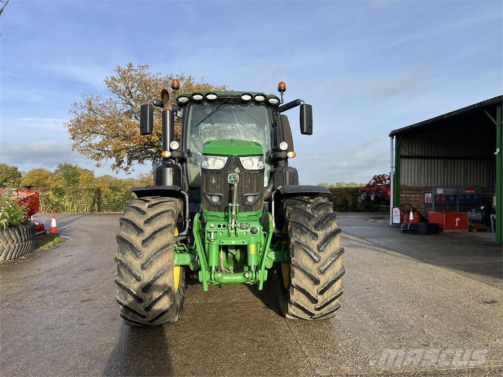 John Deere 6250R Traktorok