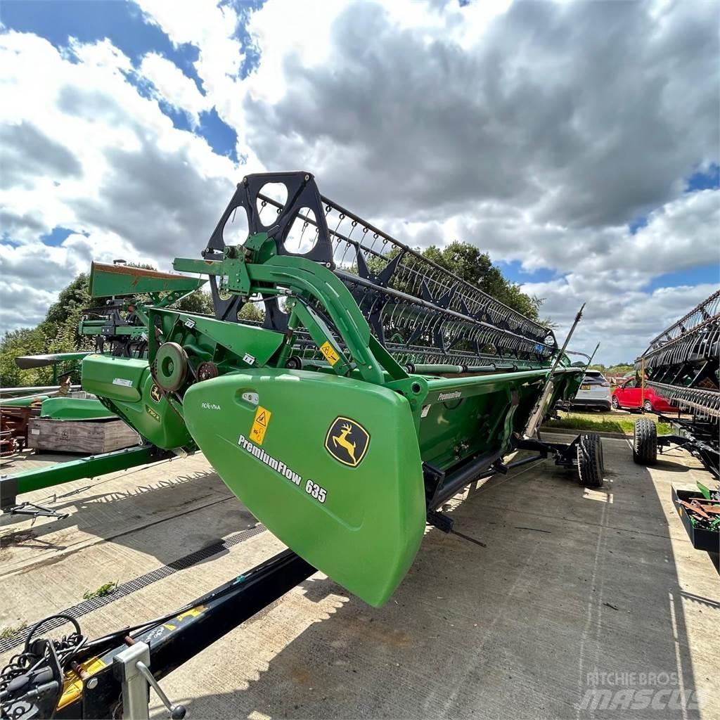 John Deere 635PF Kombájnok