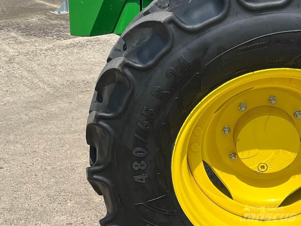 John Deere 6R120 Traktorok