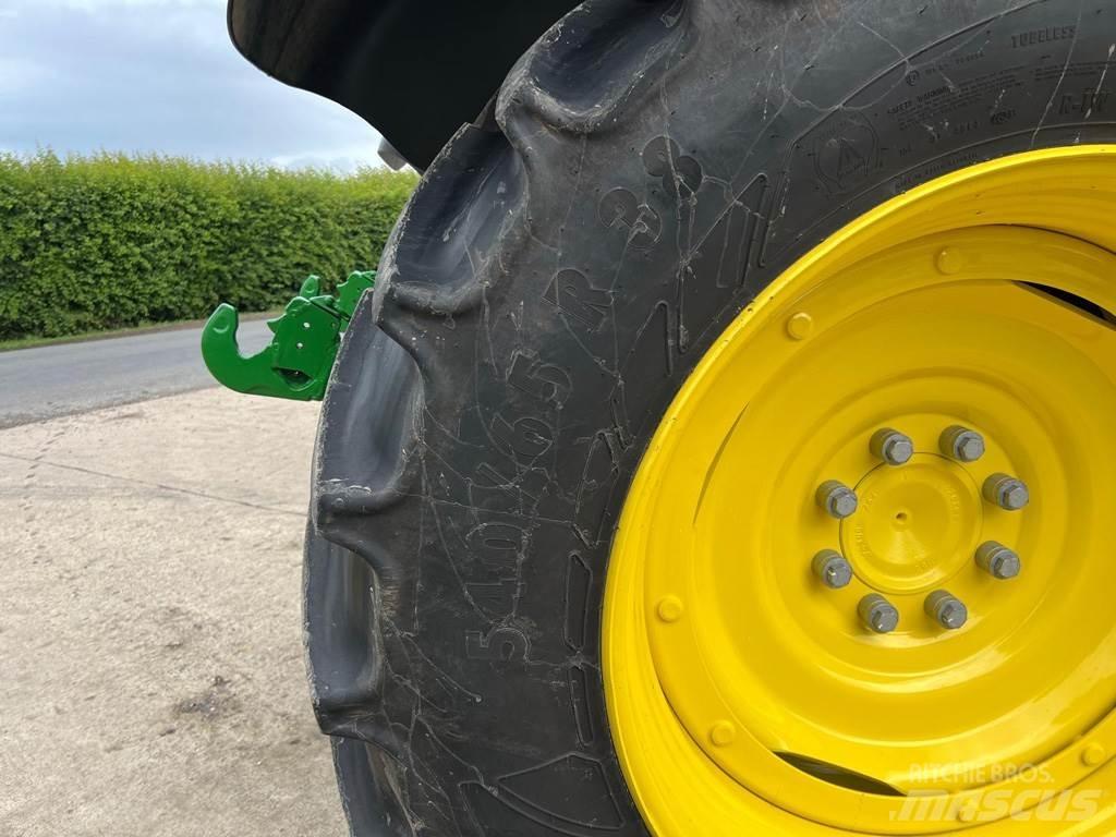 John Deere 6R120 Traktorok