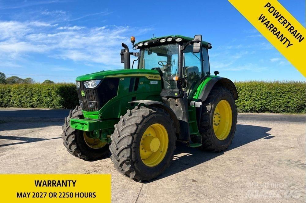 John Deere 6R215 Traktorok