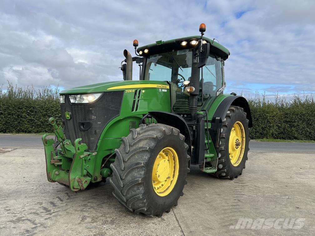 John Deere 7230R Traktorok