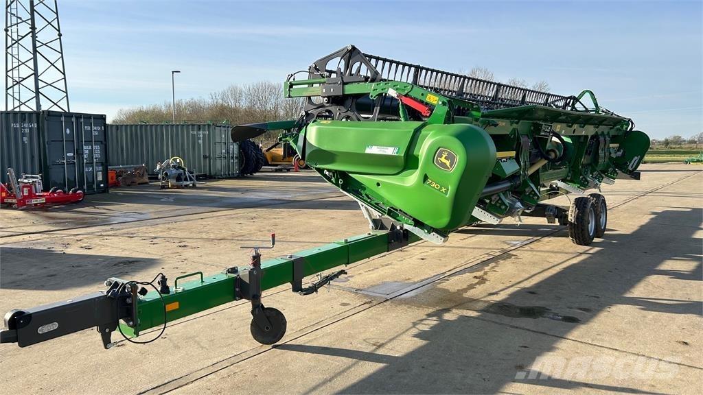 John Deere 730X Kombájnok