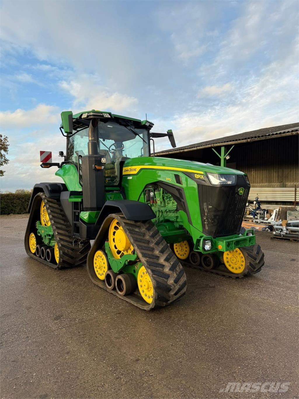 John Deere 8RX370 Traktorok