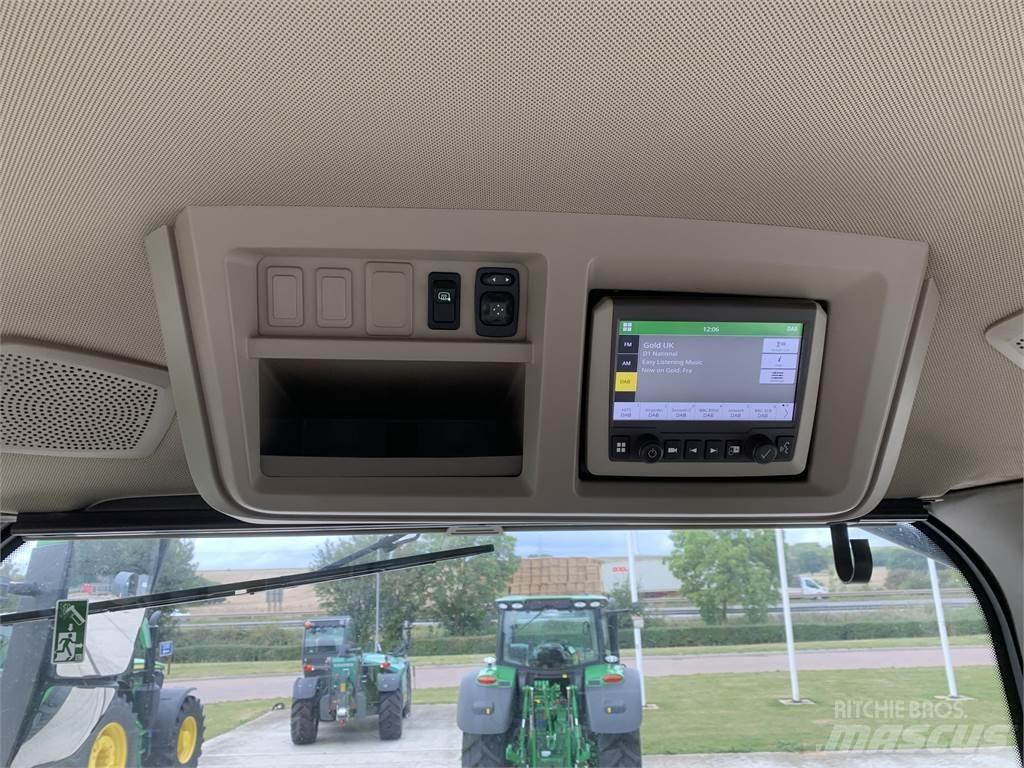 John Deere 8RX410 Traktorok