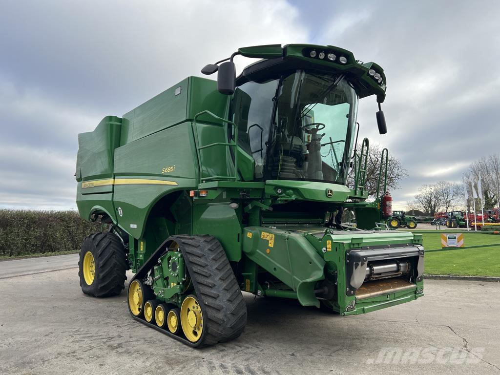 John Deere S685I Kombájnok