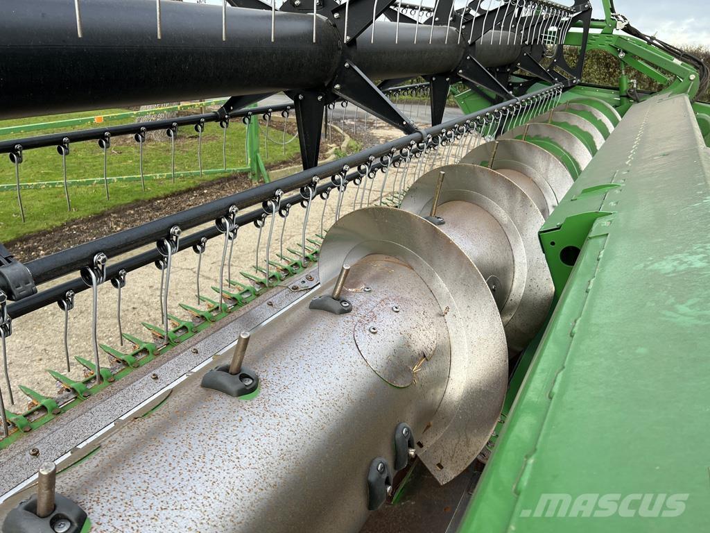 John Deere S685I Kombájnok