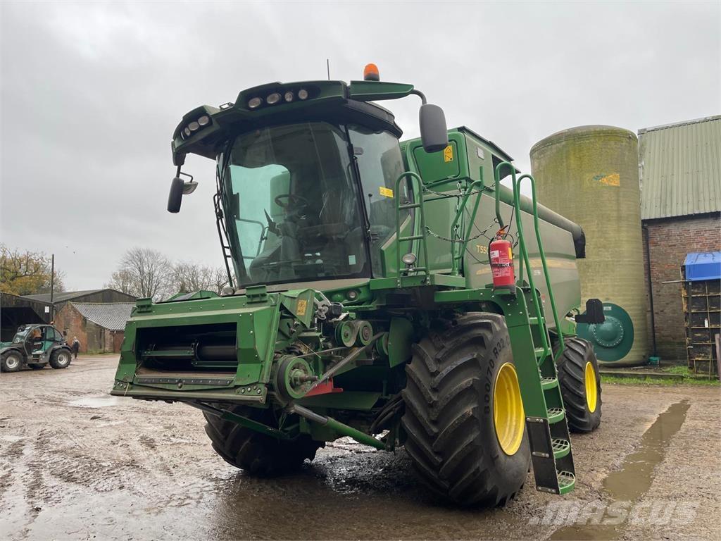 John Deere T550 Kombájnok