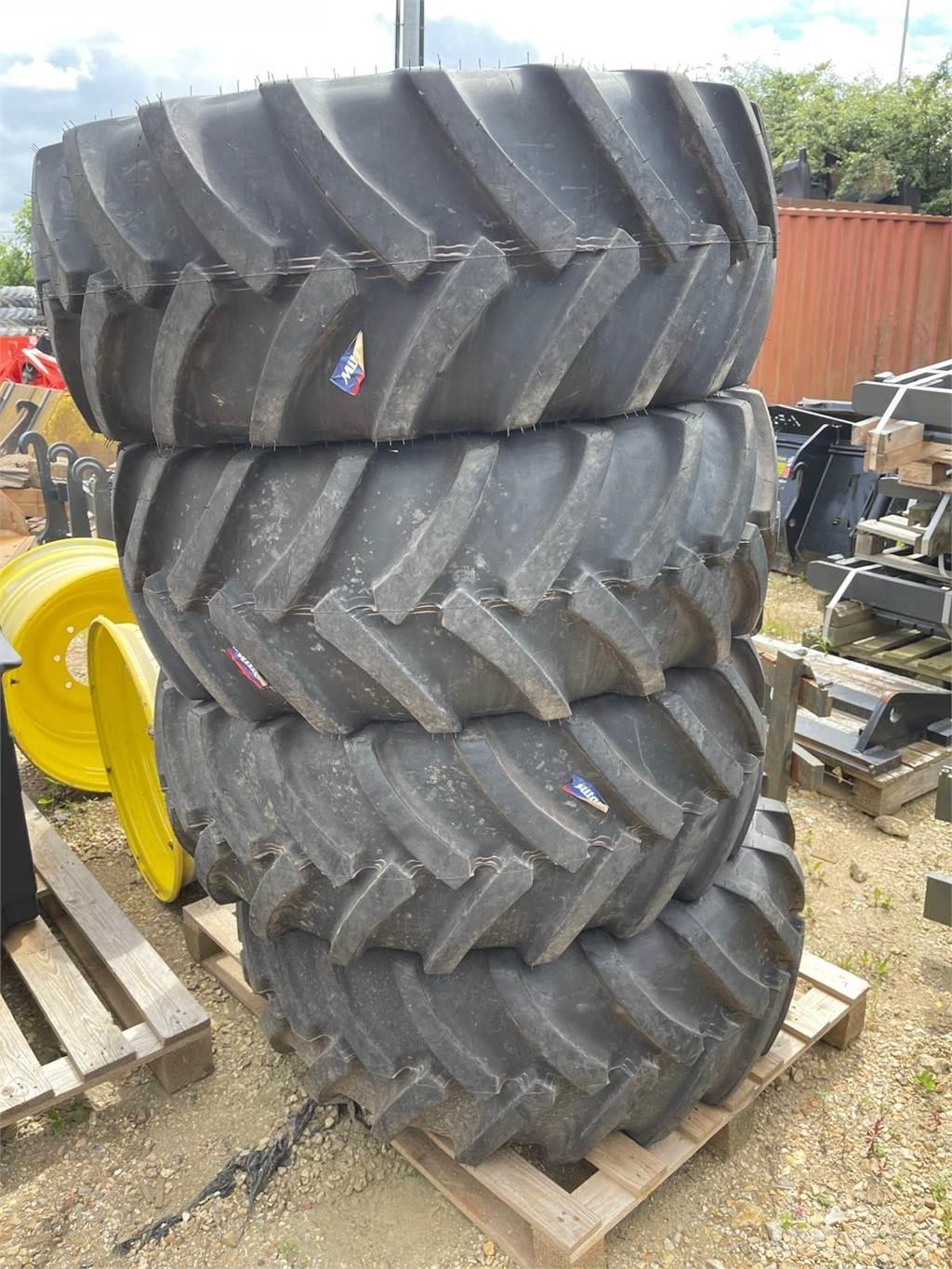 John Deere TYRES Egyéb mezőgazdasági gépek