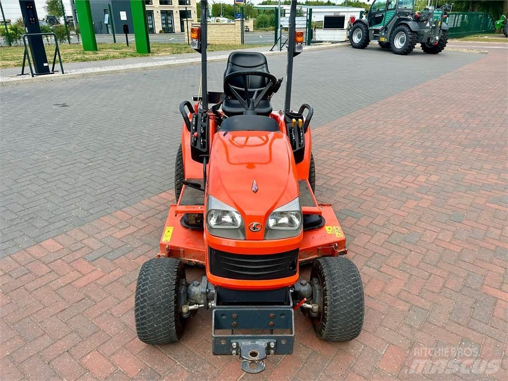 Kubota BX2350 Kompakt traktorok