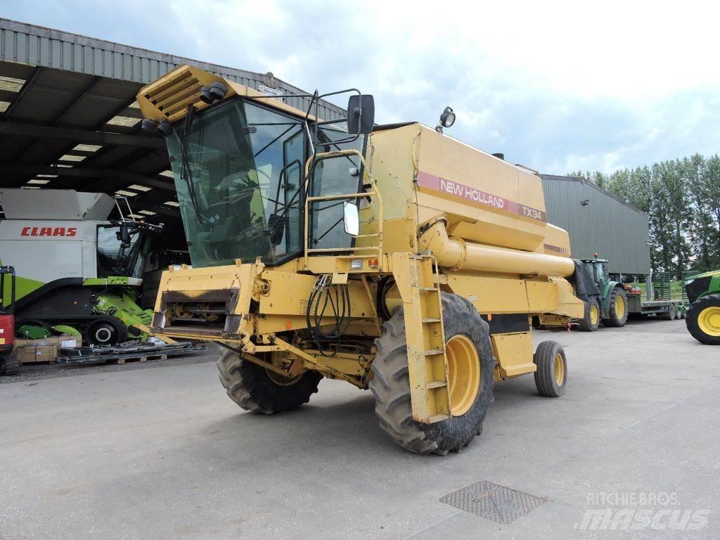 New Holland TX34 Kombájnok