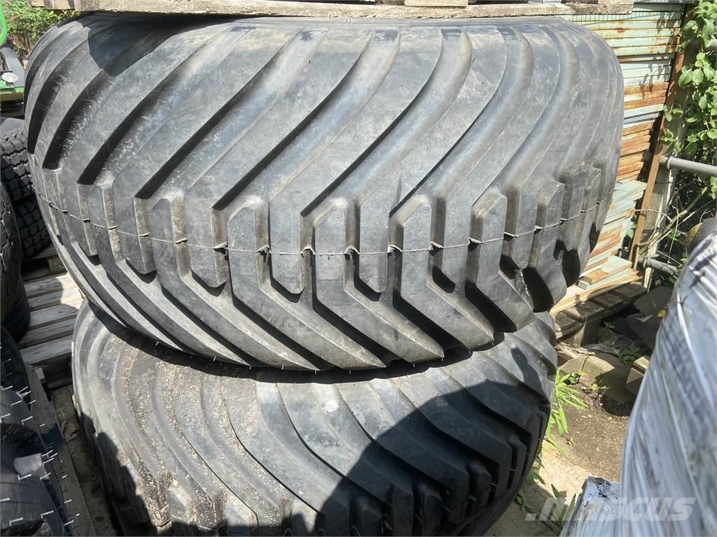  TURF TYRES Kompakt traktorok