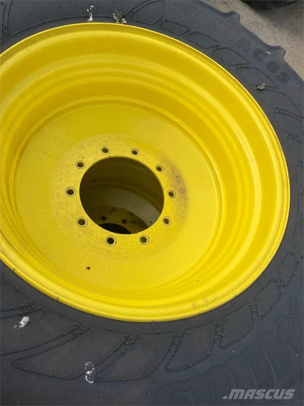  WHEELS Gumiabroncsok, kerekek és felnik