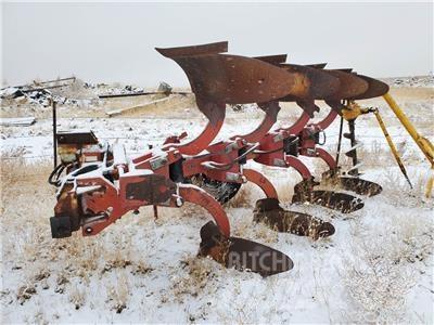 Case IH 145 Hagyományos ekék
