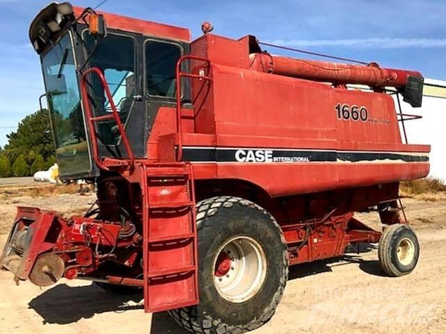 Case IH 1660 Kombájnok
