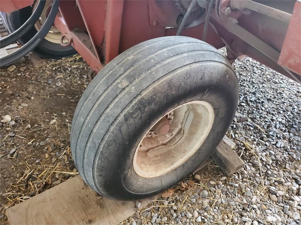 Hesston 4650 Körbálázók