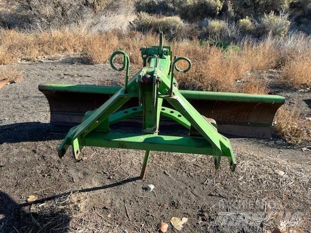 John Deere  Nehéz boronák