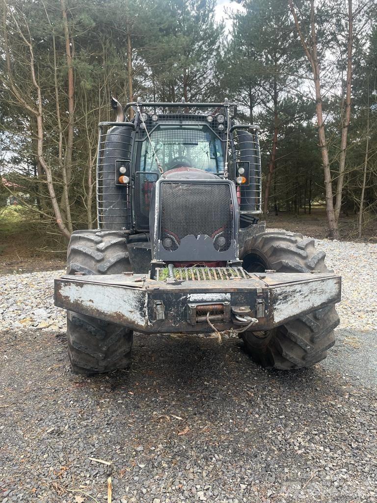 Valtra T254 Active Traktorok