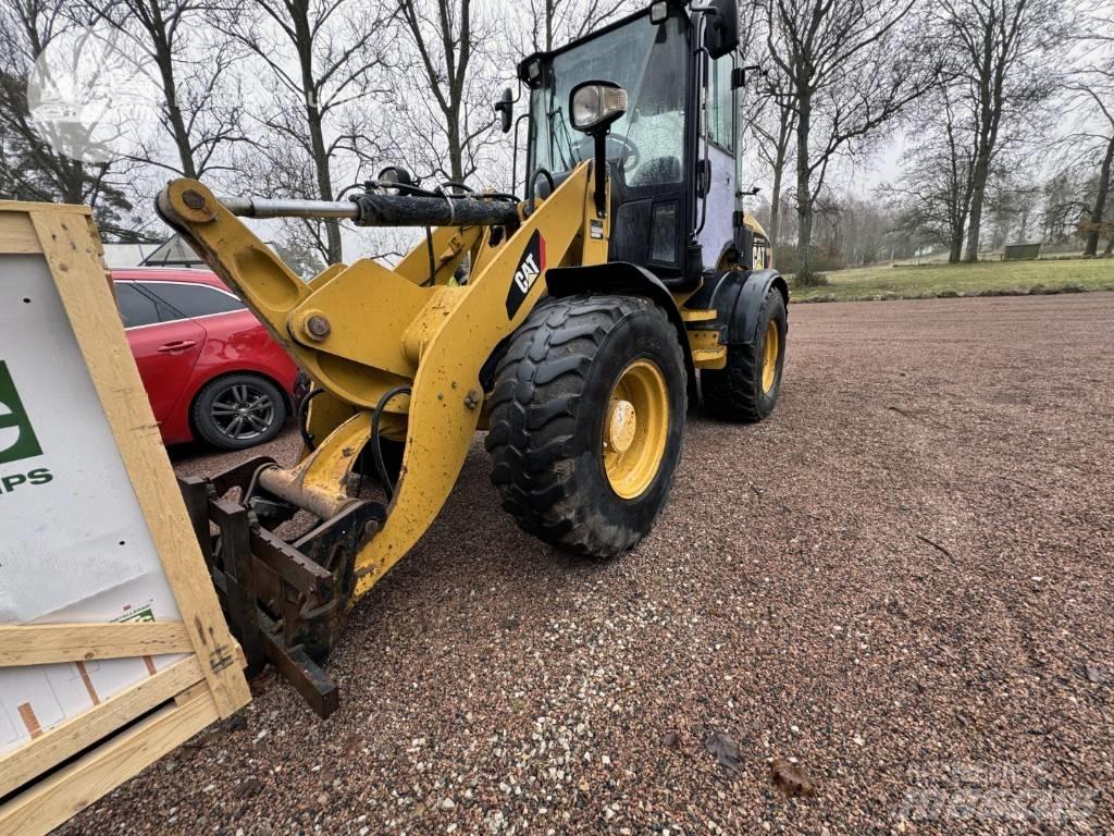 CAT 908 H Gumikerekes homlokrakodók