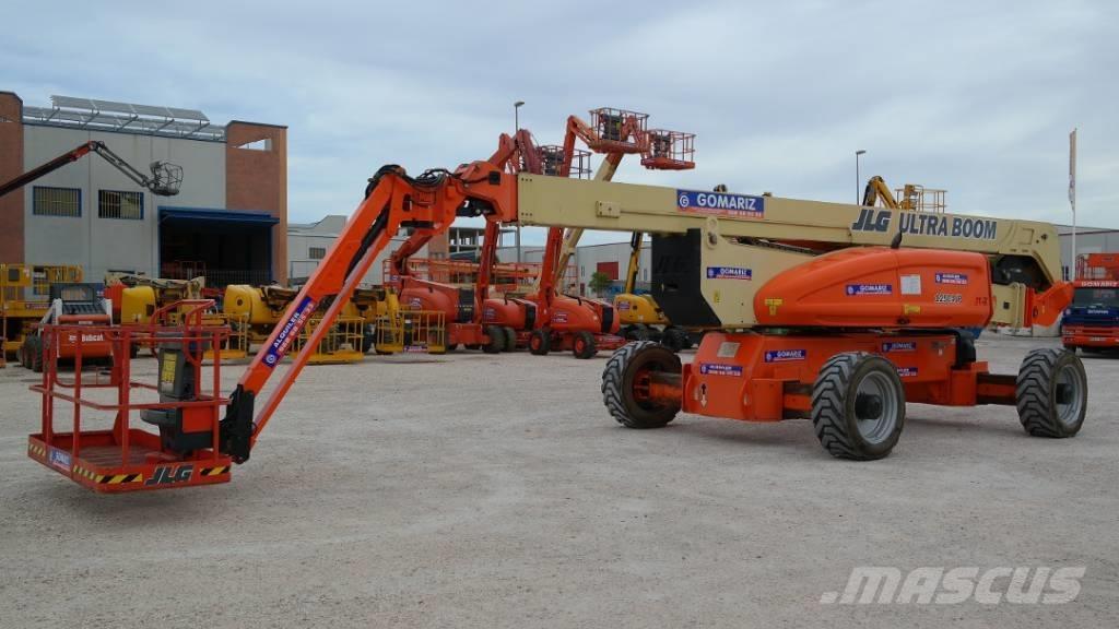 JLG 1250AJP Karos emelők