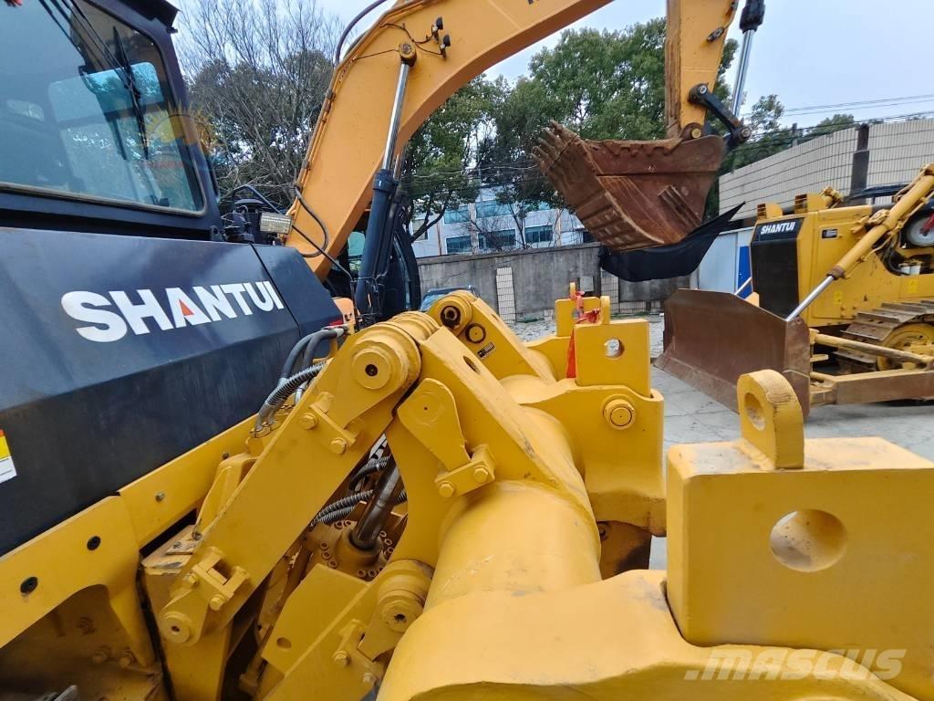 Shantui SD 22 lánctalpas dózerek