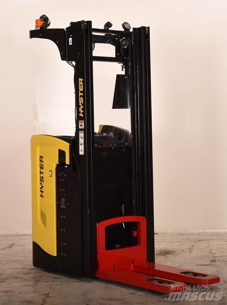Hyster RS1.6 Elektromos gyalogkíséretű targoncák