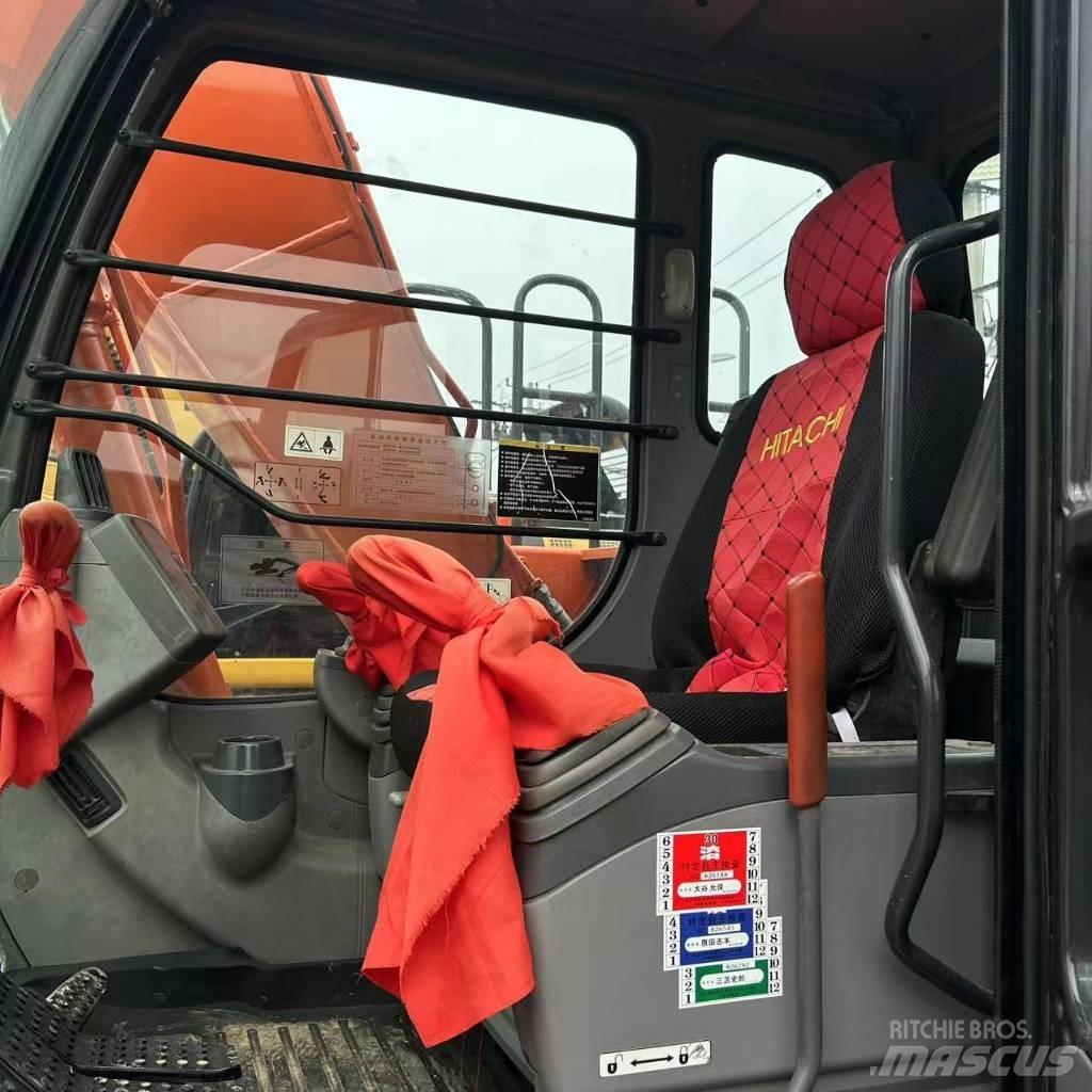 Hitachi ZX 120 Lánctalpas kotrók
