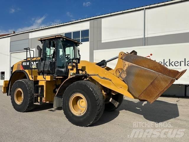 CAT 950M Gumikerekes homlokrakodók