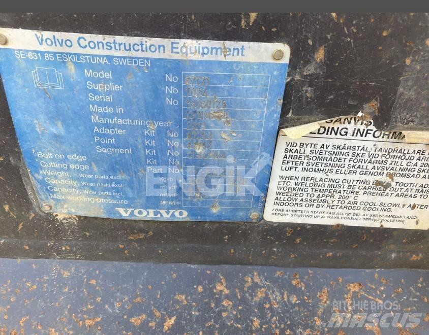 Volvo Godet Gumikerekes homlokrakodók