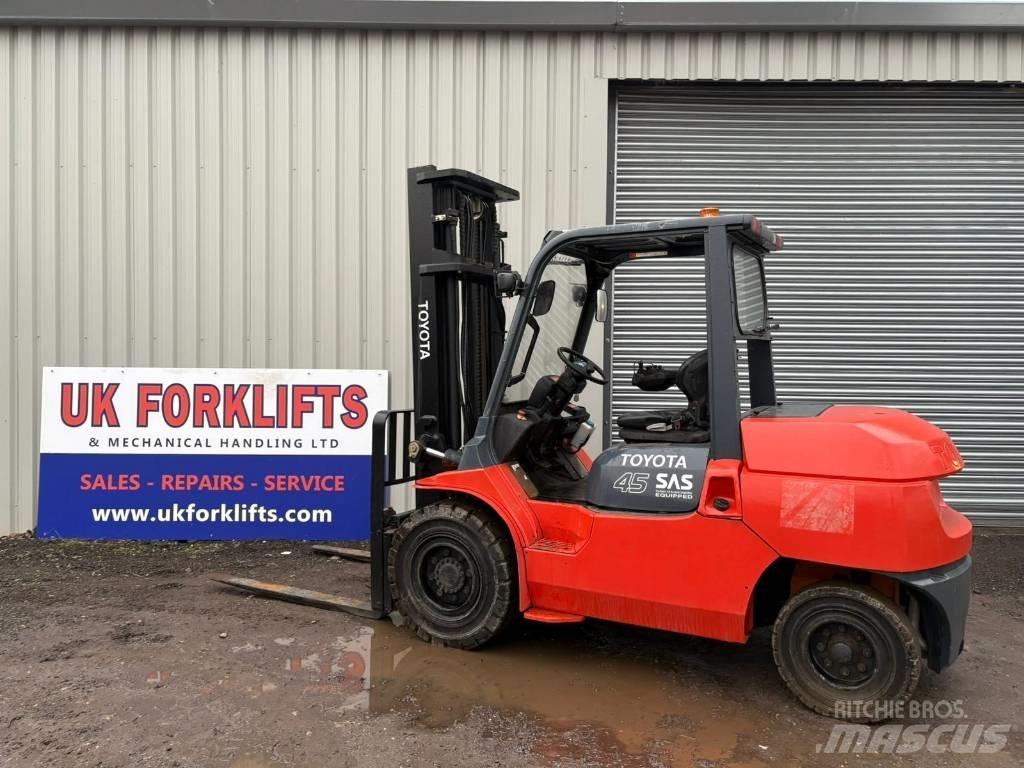 Toyota 7 FD 40 Dízel targoncák