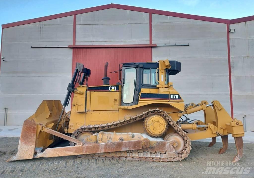 CAT D7R SERIE 2 lánctalpas dózerek